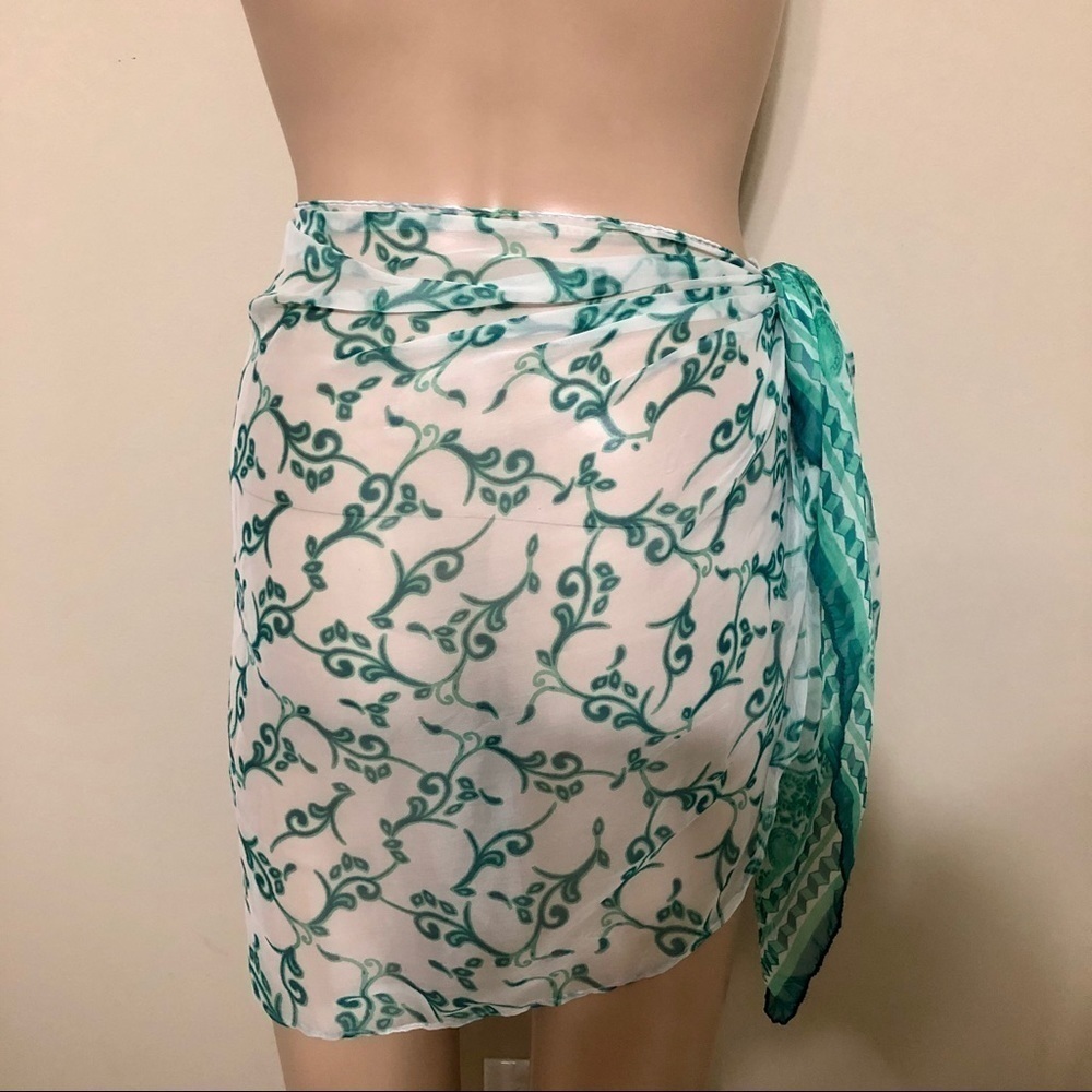 Tropical Sarong Beach Wrap - Picture 8 of 10